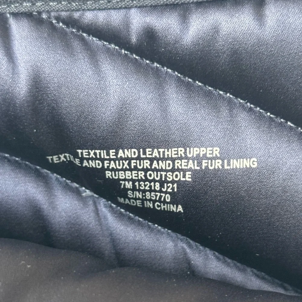 Tory Burch Monogrammed Logo Navy Blue Sleeping Bag Lined Boots Shoes Women’s 7